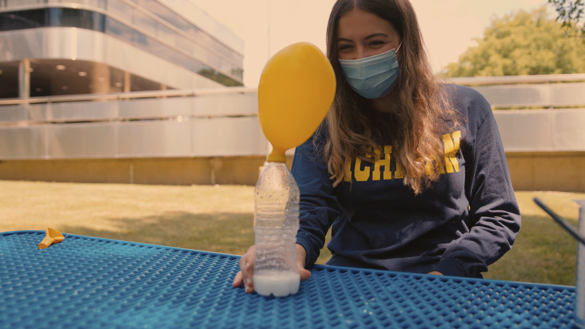 Balloon Baking Soda Experiment