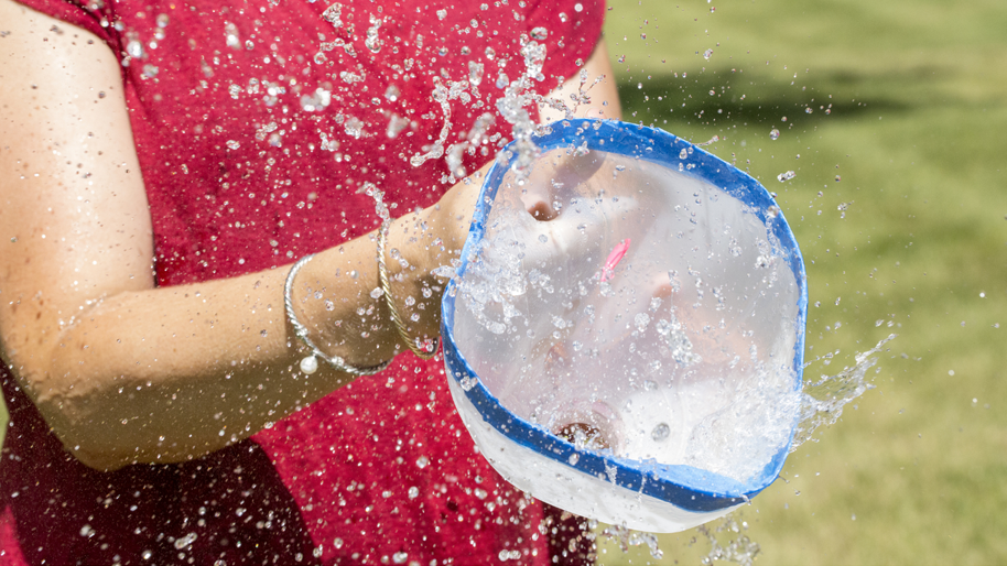 Water balloon toss