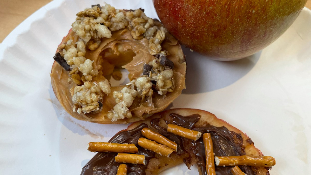 apple donuts