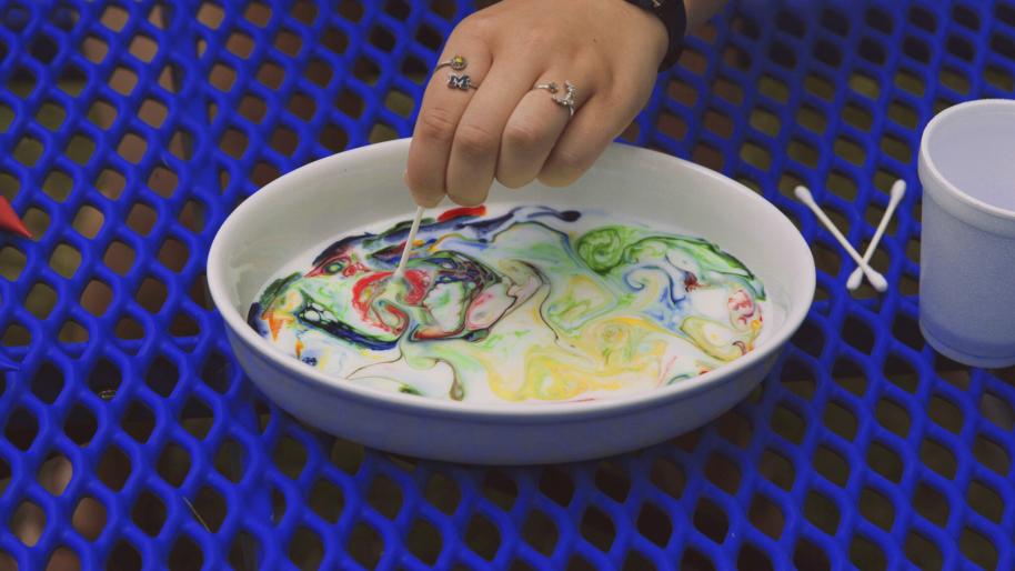 Color Swirling Milk Experiment